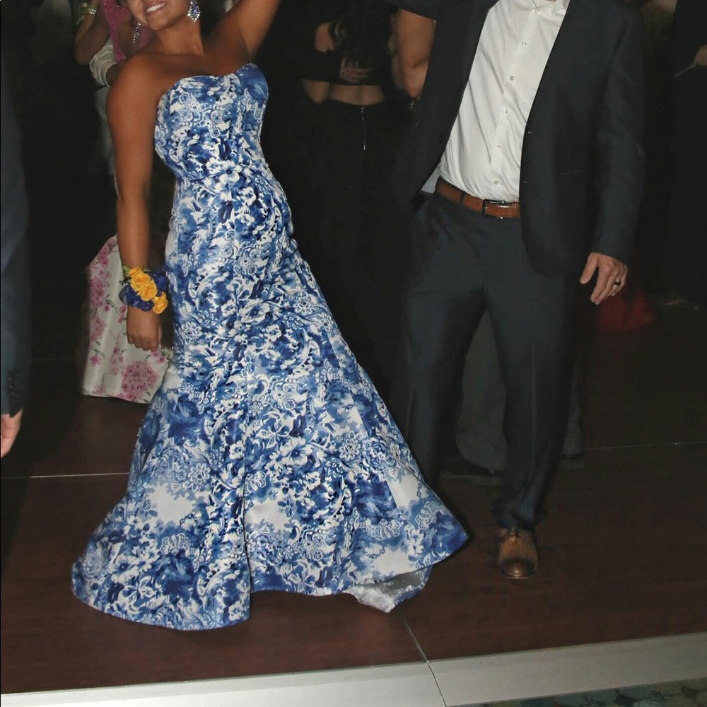 Sherri hill blue floral prom dress